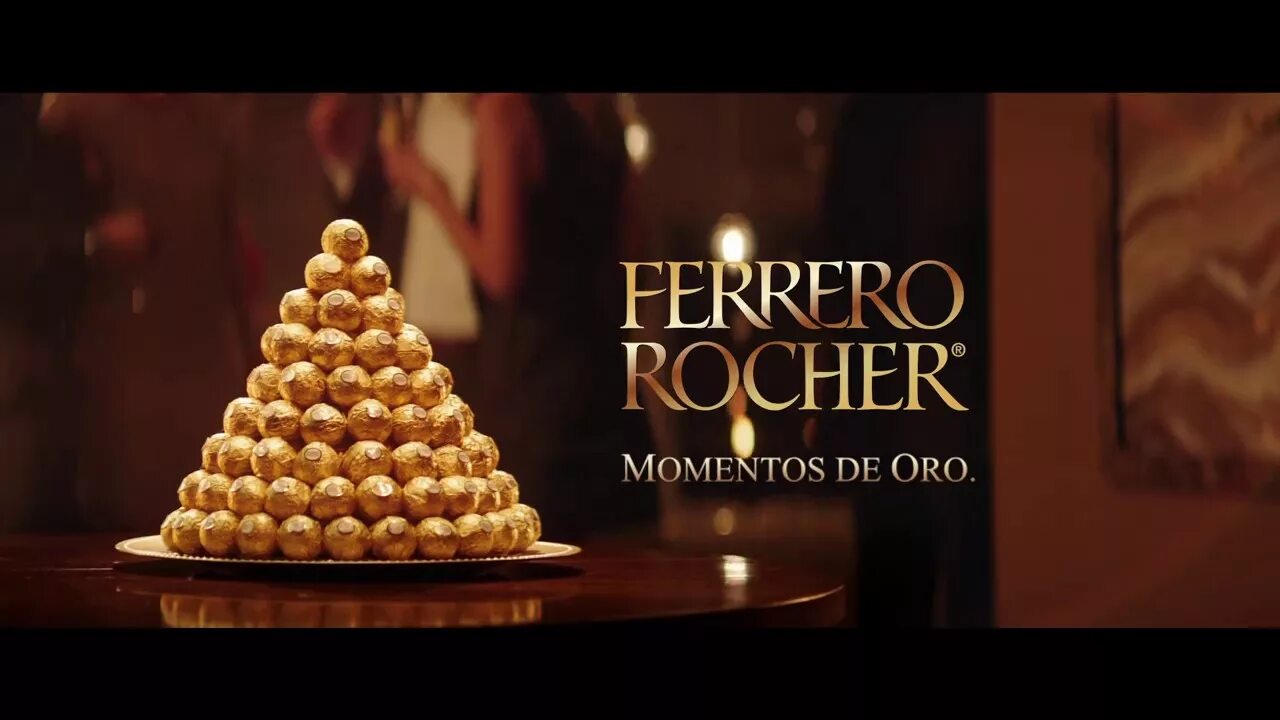 Реклама ферреро роше. Конфеты Ферреро Роше пирамида. Ferrero Rocher конфеты реклама. Реклама конфет Ферреро Роше. Хворостовский реклама Ферреро Роше.