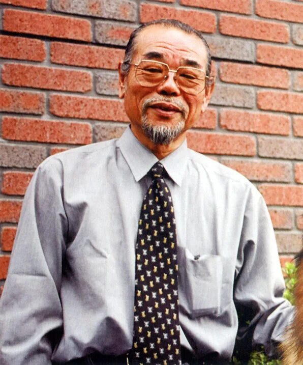 Создатель караоке. Изобретатель караоке японец. Создатель караоке японец. Кто придумал караоке.