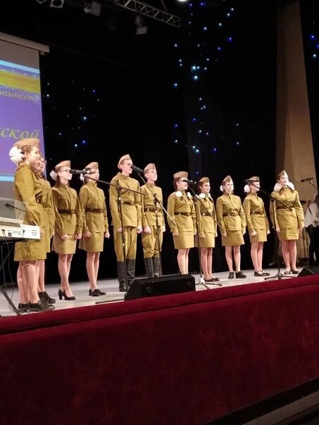 Военное попурри в детском саду. Военное Попурри. Военный воспитатель. Попурри военных лет. Попурри из военных песен.