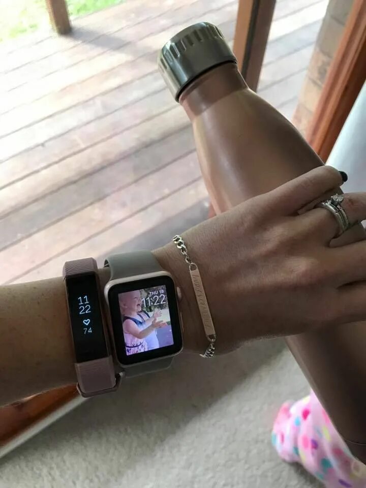 Фитнес часы на айфон. Wearfit pro x22. Смарт часы айфон 2022. Айфон часы женские. Тренировка apple watch.