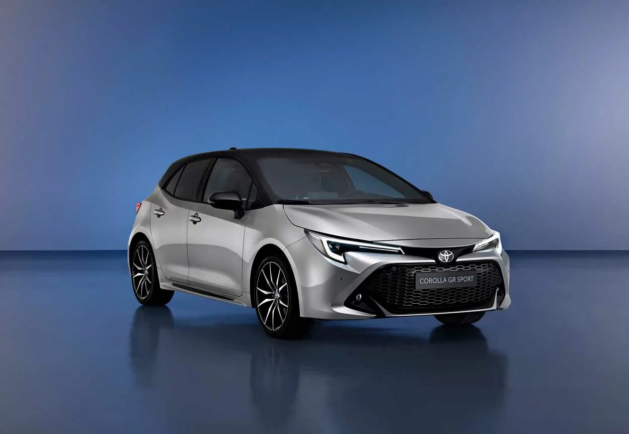 Toyota новые модели 2023. Toyota Corolla 2023. Toyota Corolla gr 2023. Toyota Corolla Hybrid 2022. Toyota Corolla Hybrid 2023.