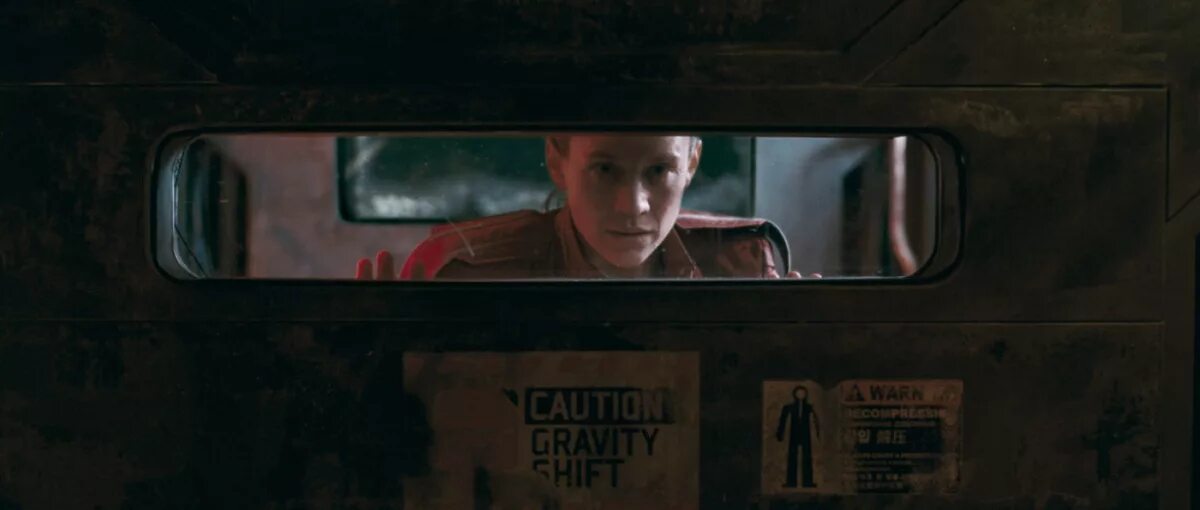 белый груз фильм 1996. груз фильм 2009 иван энглер, ральф эттер. фильм груз 2009 г швейцария. груз фантастика 2009. карго груз фильм.