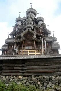 Преображенская церковь на озере кижи