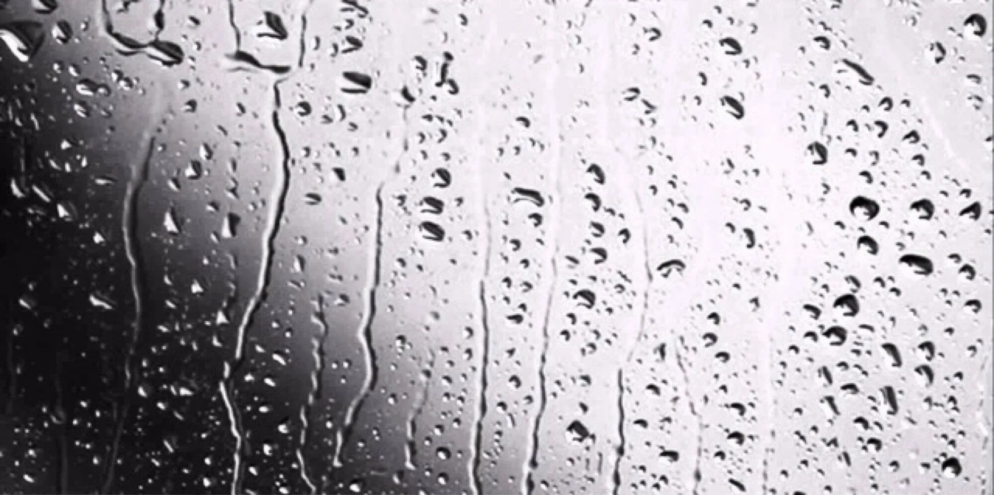 Стекает ли. Стекает ли. Ножки от вина на бокале. Брызги краски на стене. Капли воды.