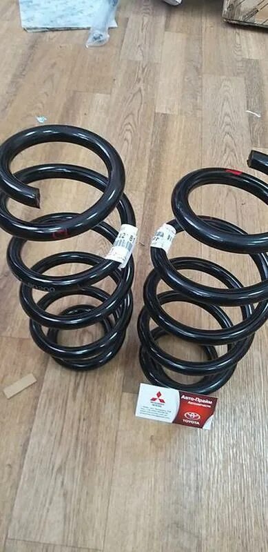 пружина раф 4 задняя 26. передняя пружина рав 4. замена задних пружин рав 4 2003. изолятор пружины рав4 2001. пружины рав 4 5 поколения.