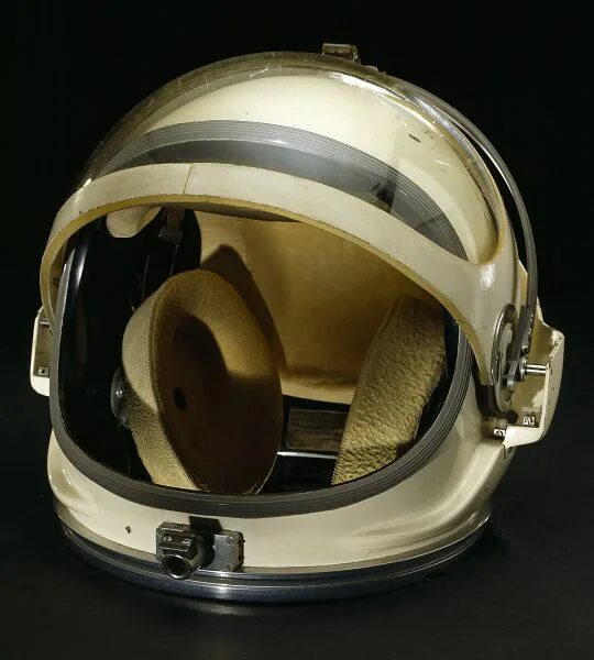 Шлем космонавта детский купить. Шлем Astronaut Helmet. Шлем Космонавта НАСА сбоку. Шлем NASA. Шлем скафандра Космонавта.