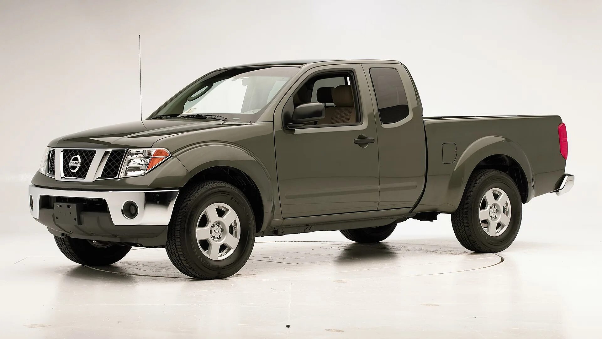 Пикапы цена характеристики. Nissan Frontier 2007. Пикап Ниссан Фронтиер. Ниссан Фронтиер 2005. Ниссан пикап 2023.