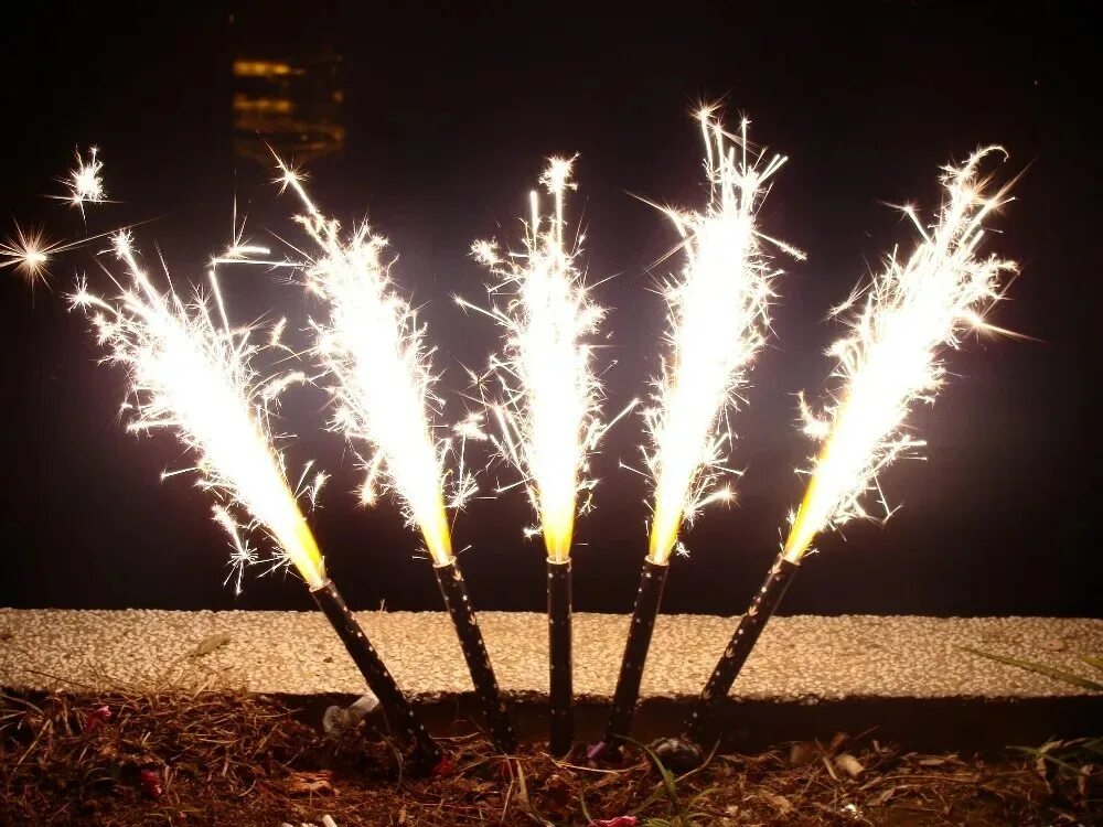 Гигантский костер. Горение костра. Как называется большой огонь. Как называется большой огонь. Пламя костра.