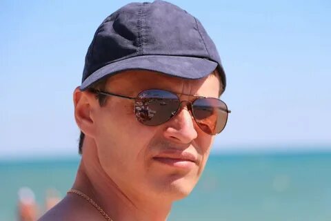 Мужчина 40 лет не работает