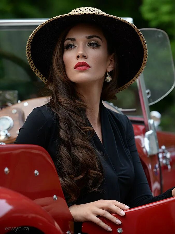 Гордая девчонка. Гордая девушка. Мария балаи модель. Лицо девушки. Гордая девчонка.