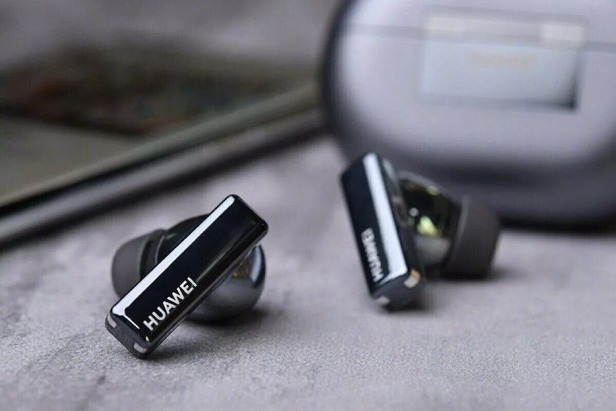 Беспроводные наушники huawei freebuds. Huawei freebuds 4 в ушах. Наушники huawei freebuds pro. Huawei freebuds pro. Huawei freebuds 5i.