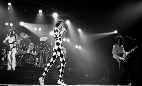 Queen слушать live