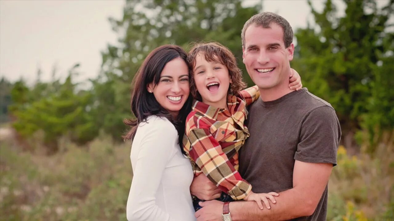 Real amateur family. Неприличные семейные снимки. Кровосмешение. Genie мормон family. Американская семья incest.