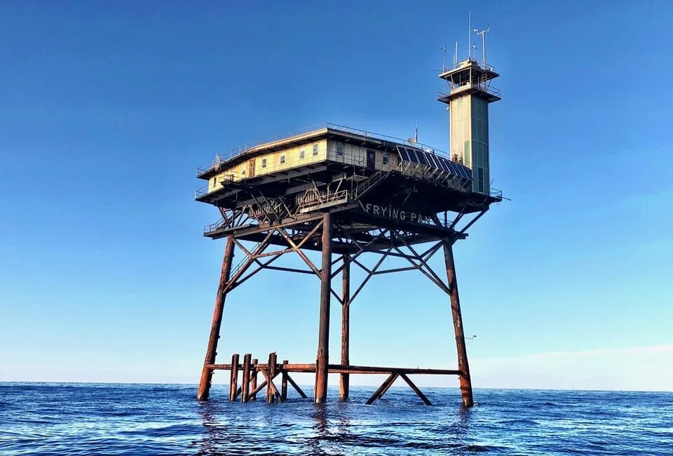 Береговая платформа. The frying Pan Tower. Стальная башня США. The frying Pan Power отель. Hotel frying Pan Towers.