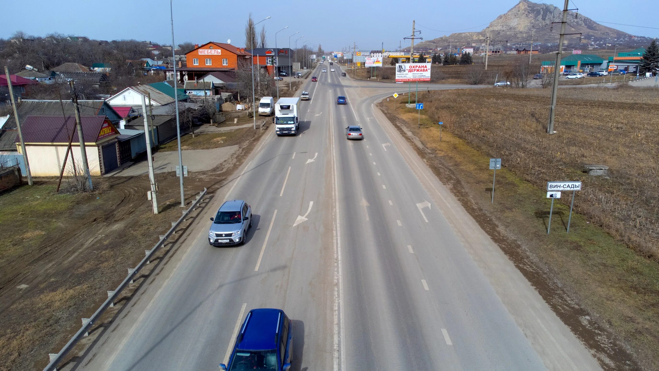 Лермонтов черкесск. Ставрополь Федеральная трасса Кавказ. Винсады Ставропольский край. Четырехполосная дорога Волгоградской области. Дороги с машинами на Кавказе.