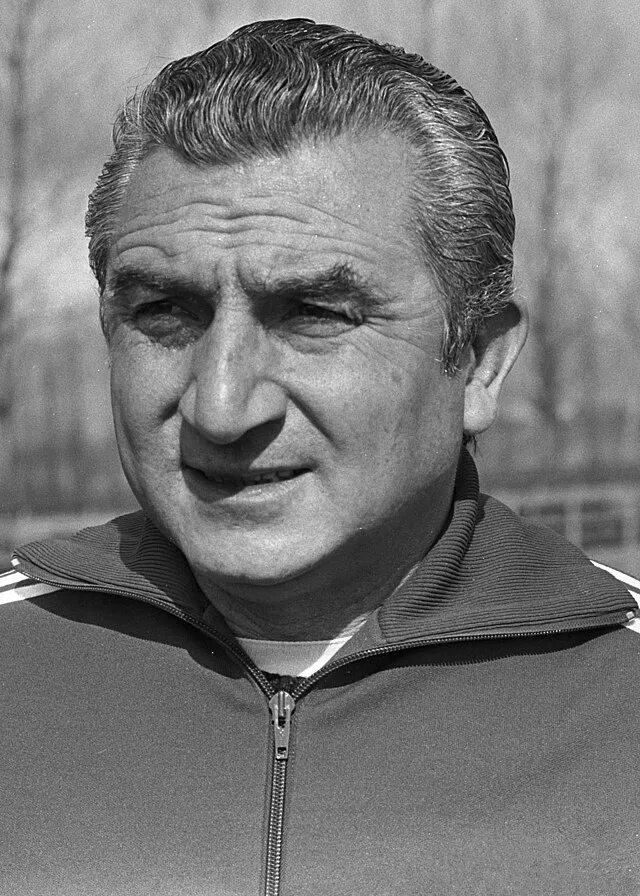 Мигель анхель муньос. Мигелем анхелем бланко фото. Мигель анхель. Мигель муньос. Мигель анхель муньос.