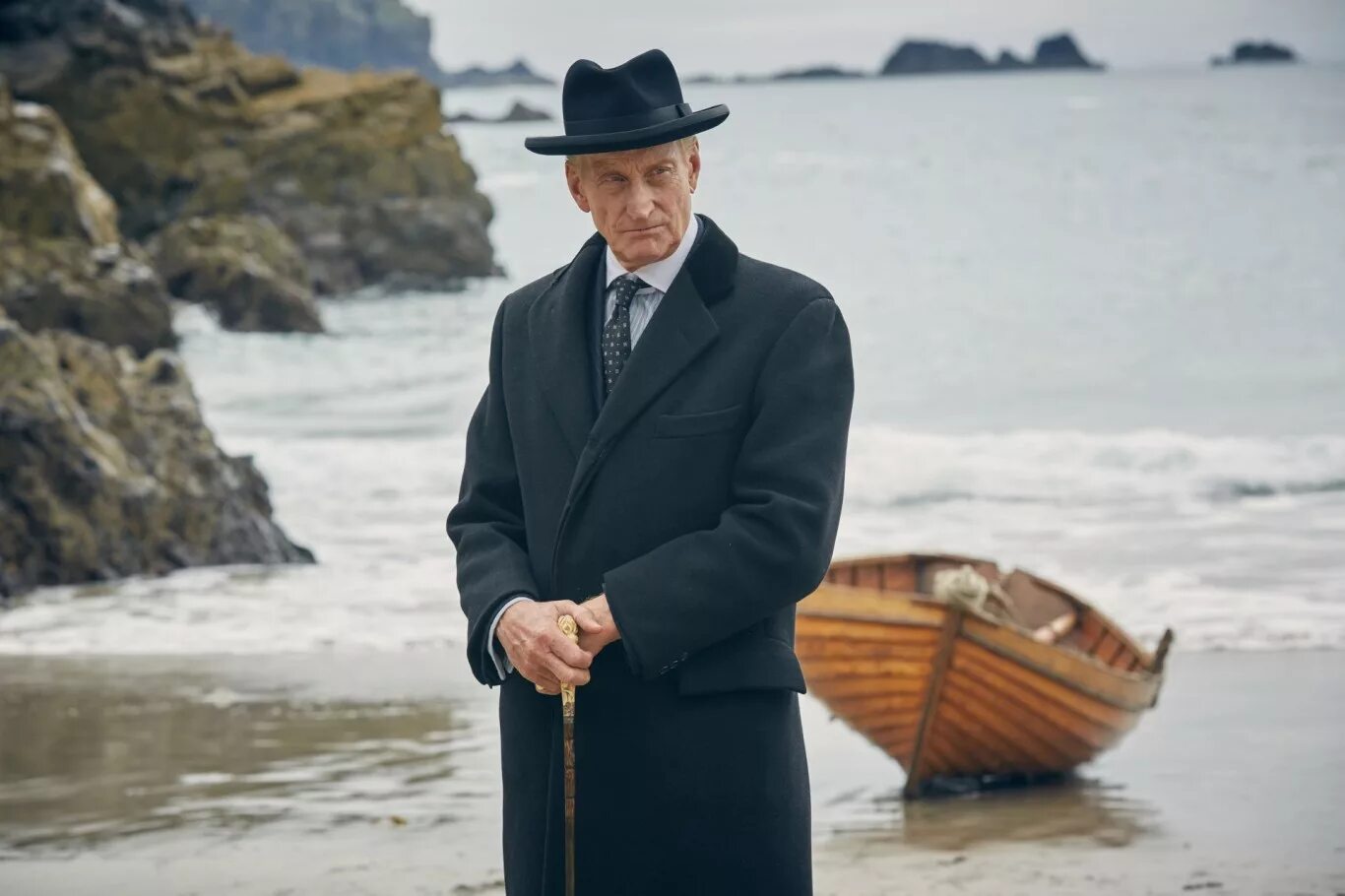 And then there were none. And then there were none, сериал, 2015. 10 негритят сериал 2015. и никого не стало сериал 2015. чарльз дэнс и никого не стало.