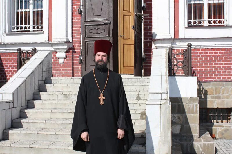 метро вднх храм. служба в алексеевском храме. настоятель храм тихвинской иконы божией матери в алексеевском. служба в алексеевском храме. икона тихвинской божией матери в тихвинской церкви москва.