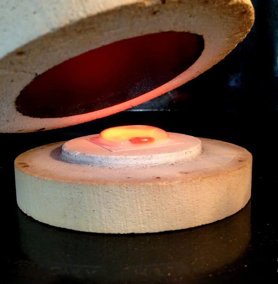 свечка в микроволновке