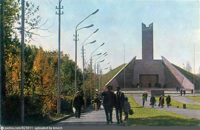 Файл:Bryansk - Kurgan Bessmertiya.JPG - Вікіпедыя