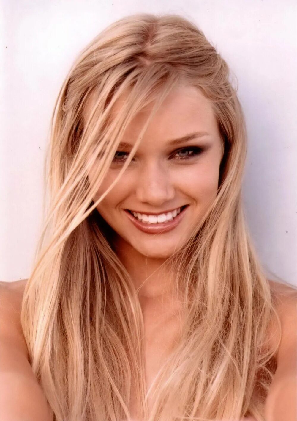 тара хоуи. джелли хоуи. джелли хоуи американская актриса. джелли хоуи ноги. джелли хоуи.