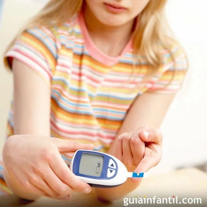 Маленький диабетик. Маленький диабетик. Инсулин для диабетиков для детей. Сахерныймдиабет у детей. Маленький диабетик.