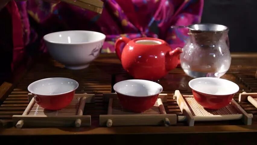 Музыка для чайной церемонии слушать. Музыка для чайной церемонии. Музыка для китайской чайной церемонии. Чайная музыка. Чайная церемония релакс.