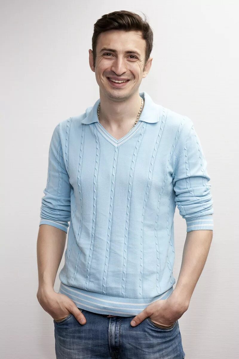 Стас ярушин антон мартынов универ. Артисты универа фамилии. Как зовут актеров из универа. Новая общага сериал 2011–2018. Алексей гаврилов гоша.