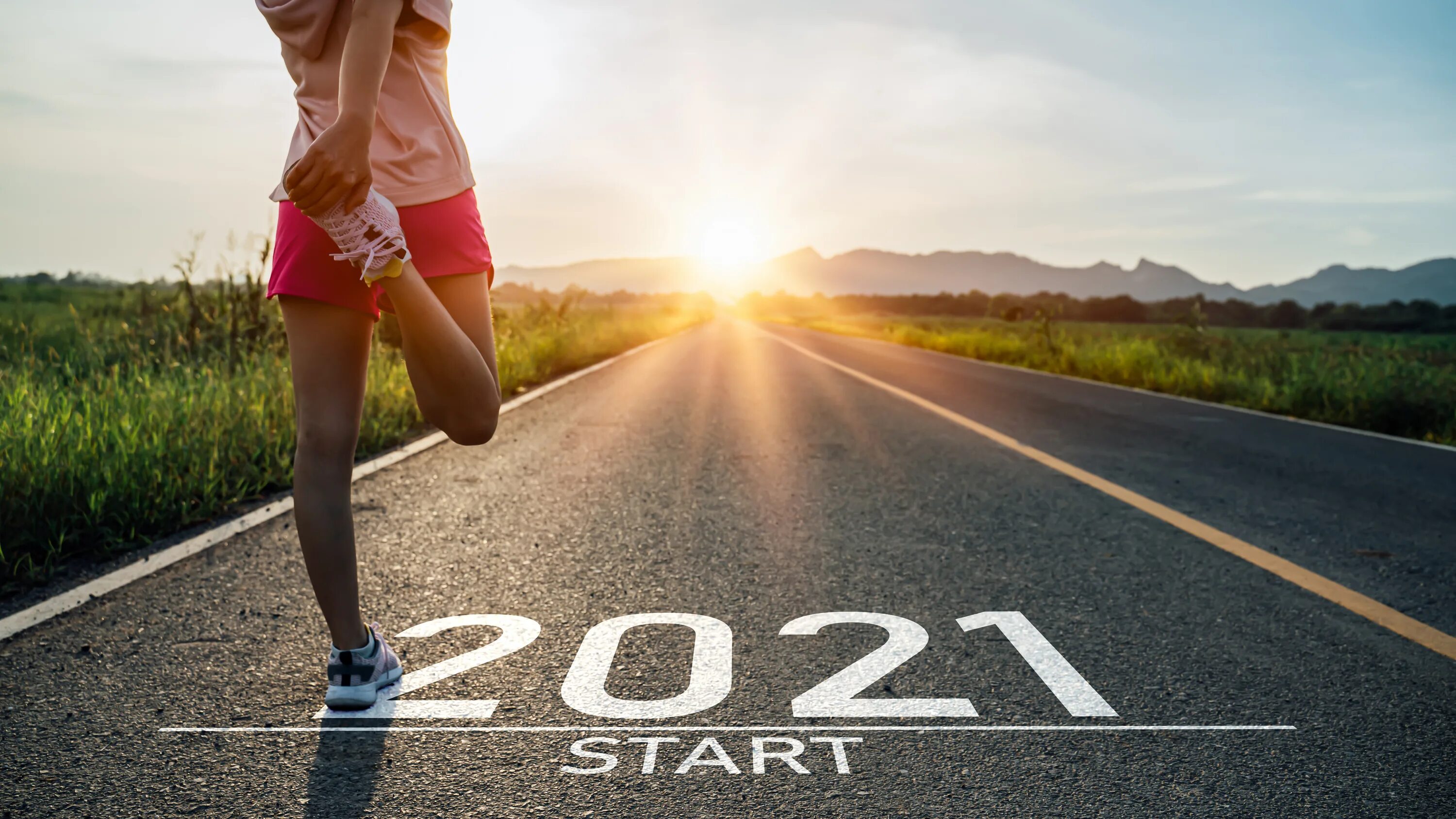 Старт. 2022 Start. Бег к цели. Старт 2021. Take a new start