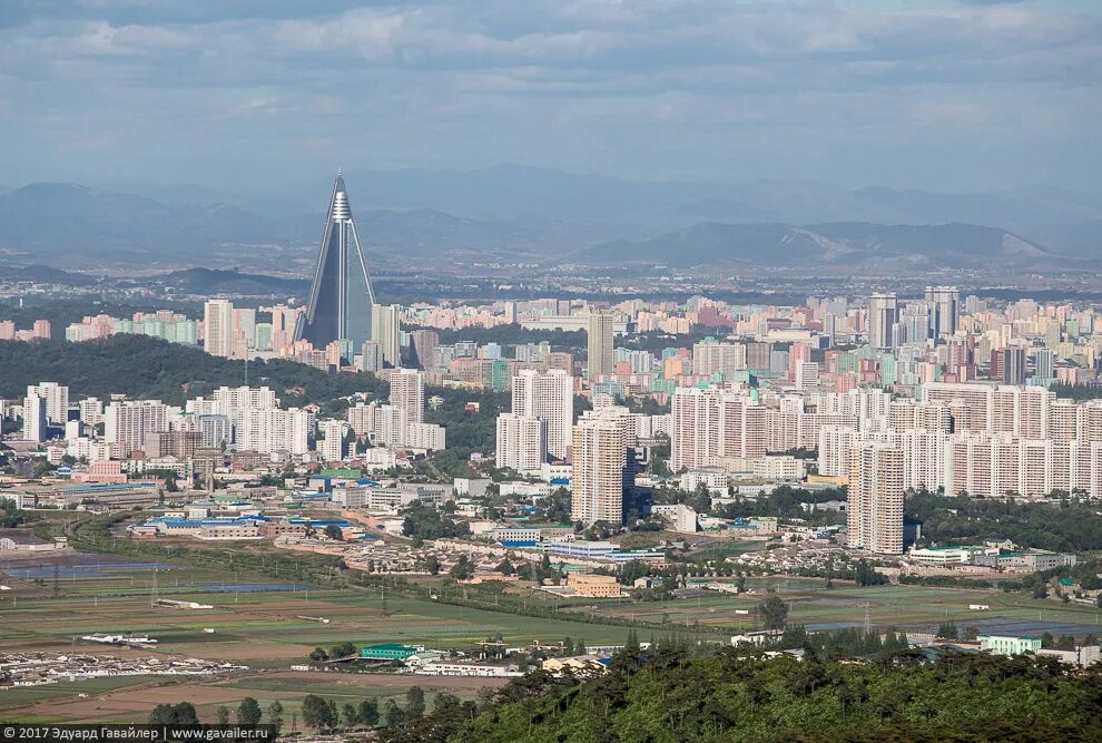 Столица северной кореи название столицы. Северная Корея столица Пхеньян. КНДР столица Пхеньян. Столица города Пхеньян. Корейская народно-Демократическая Республика столица.