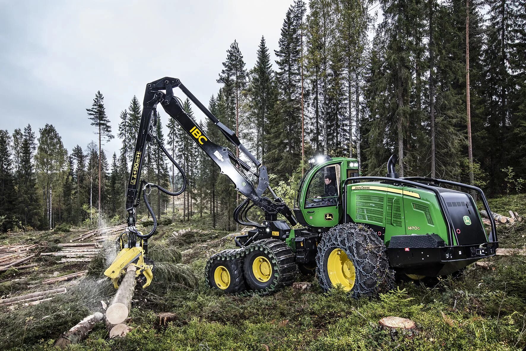 Харвестер лесозаготовительный. John Deere 1470g. Харвестер John Deere. Форвардер Джон Дир. Харвестер John Deere 1070g.