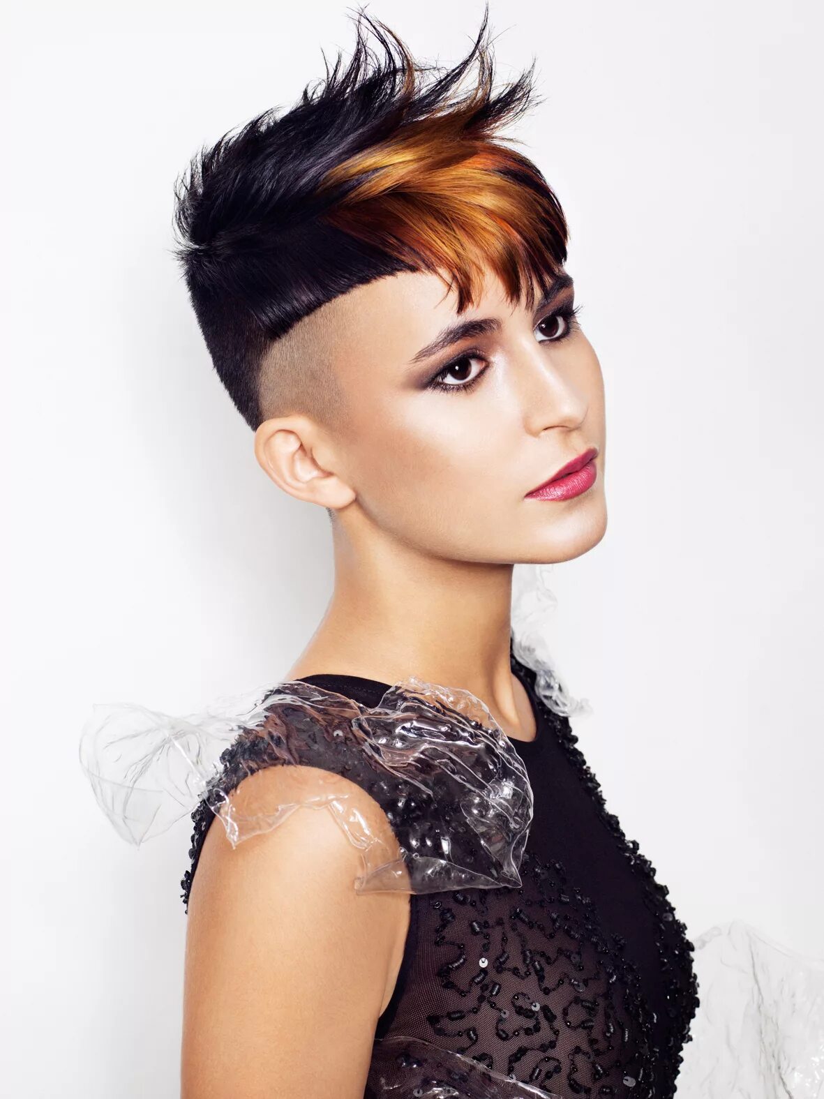 Креативные стрижки. Креативные стрижки. Стрижка гарсон пикси асимметрия. Стрижка “pixie” (пикси). Короткие стрижки женские креативные.