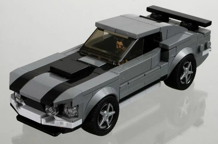 Chevy Dual Cab hauler with Ford Crown Victoria (both W.I.P.) Lego cars, Lego mod