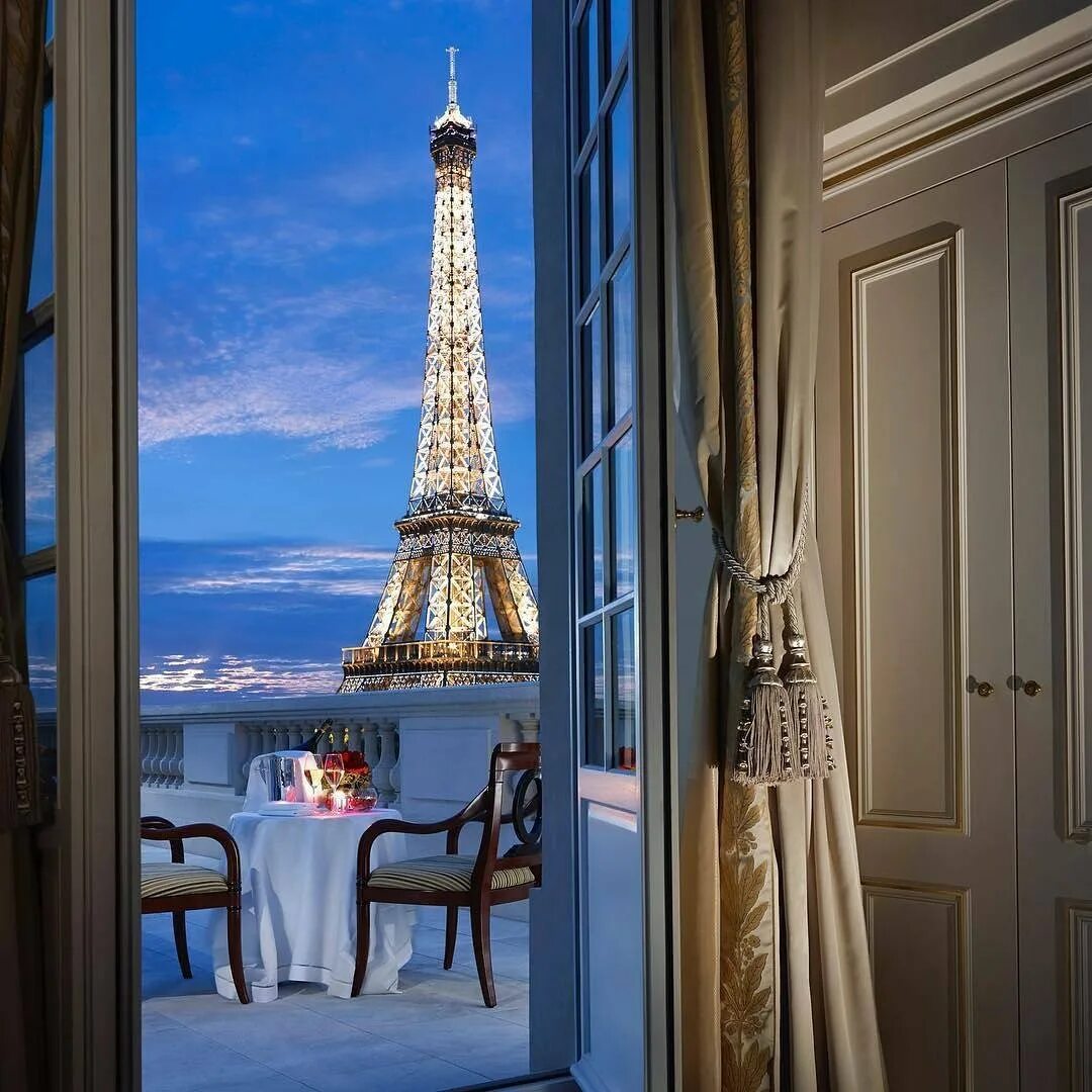 Отель в эйфелевой башне. Шангри ла париж. отель shangri-la hotel, париж. отель в париже с видом на эйфелеву башню. кафе в париже с видом на эйфелеву башню.