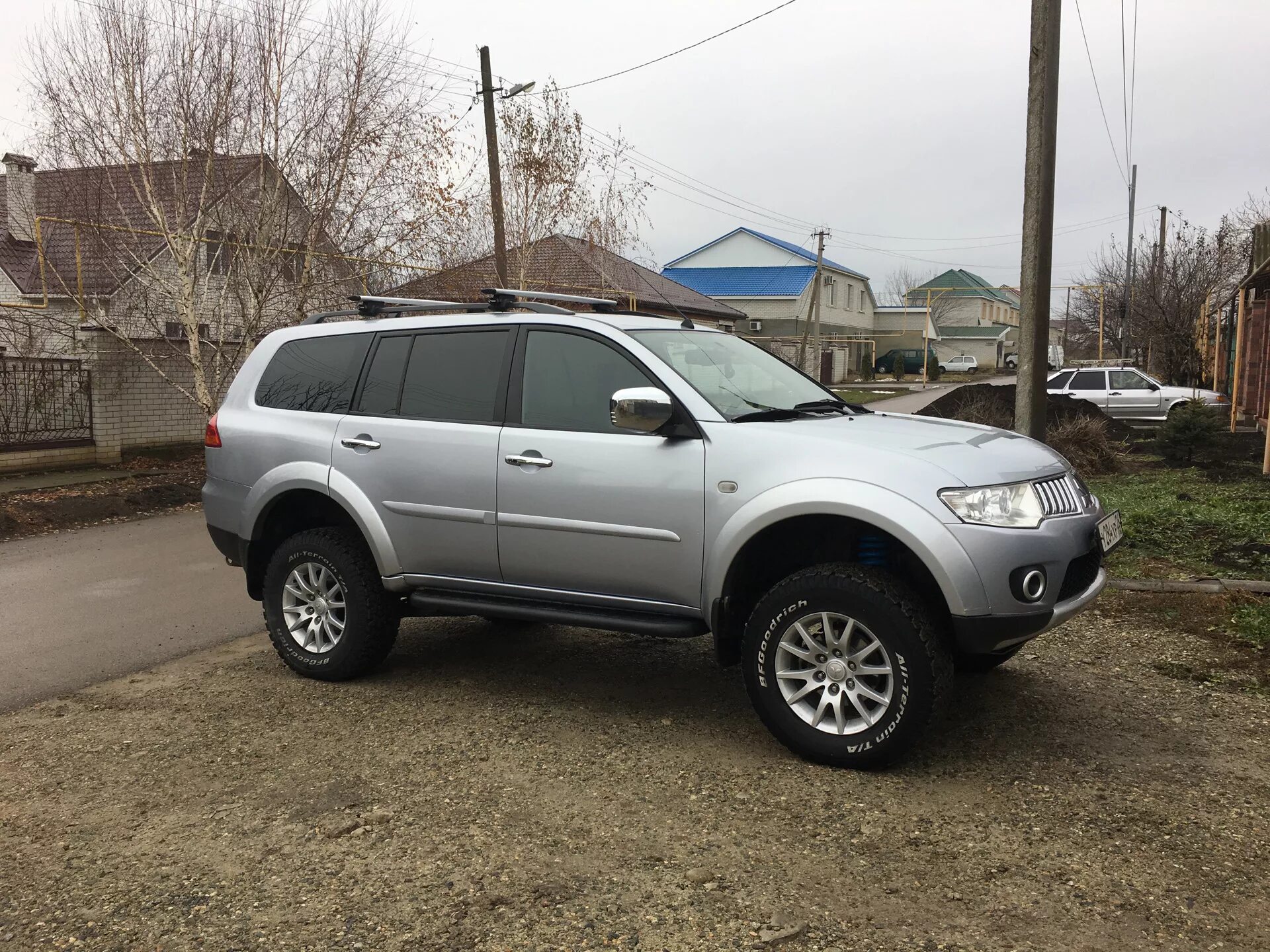 Mitsubishi pajero sport 2012. Pajero Sport 2012. Мицубиси Паджеро спорт 2012. Mitsubishi Pajero Sport 2014. Митсубиси Паджеро спорт 2 2012.