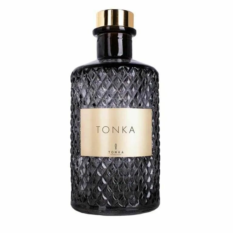 Тонка москва. Ароматическая свеча tonka. Tonka свечи. Свеча tonka 50 мл. Tonka perfumes moscow свеча.