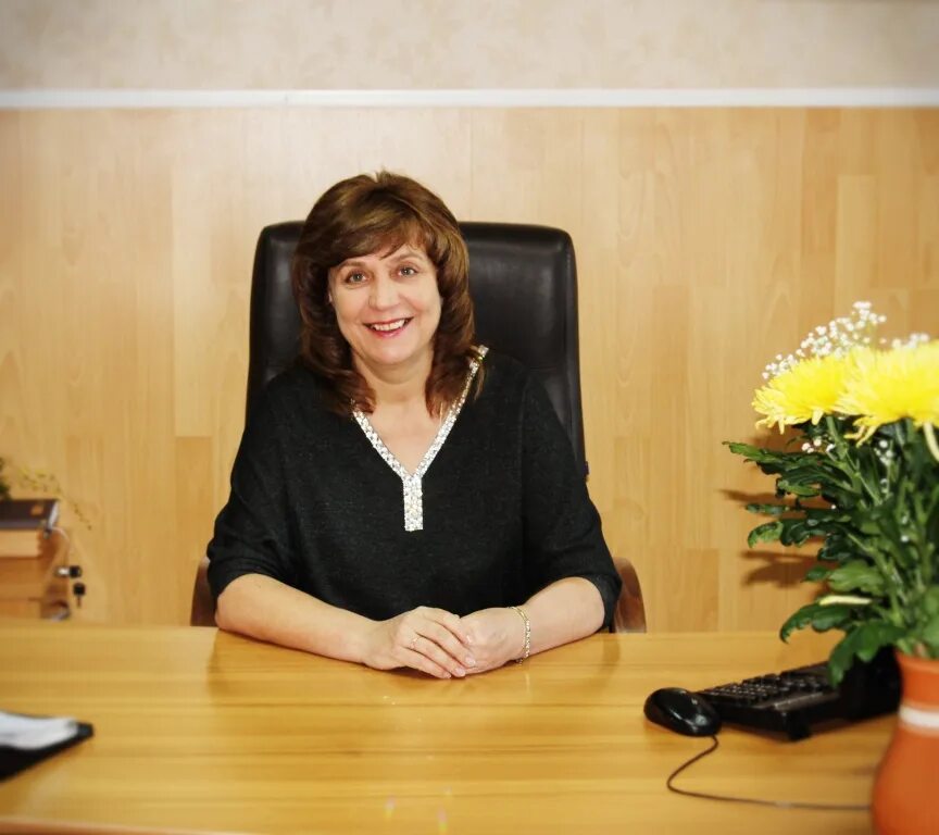 школа 40 бийск. современный директор школы. астраханцева елена владимировна томск. директор школы 60 саратов. собрание директоров.