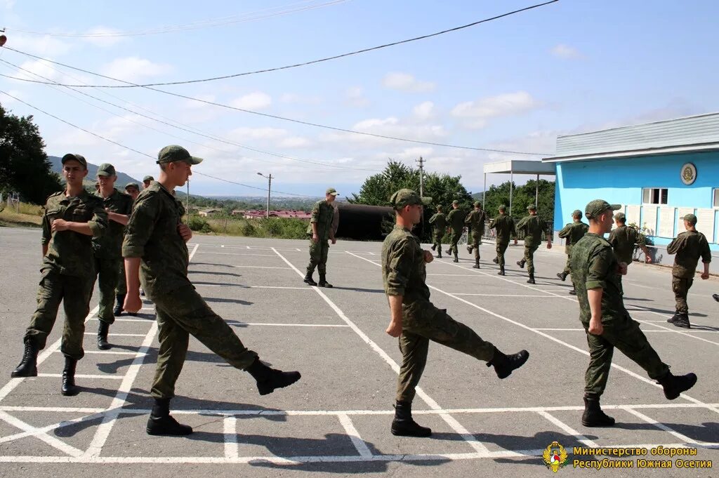 военная база военная база южной осетии. солдат в увольнении. воинская часть 20634 владикавказ. 66431 военная часть цхинвал. кавказ 2020 южная осетия.