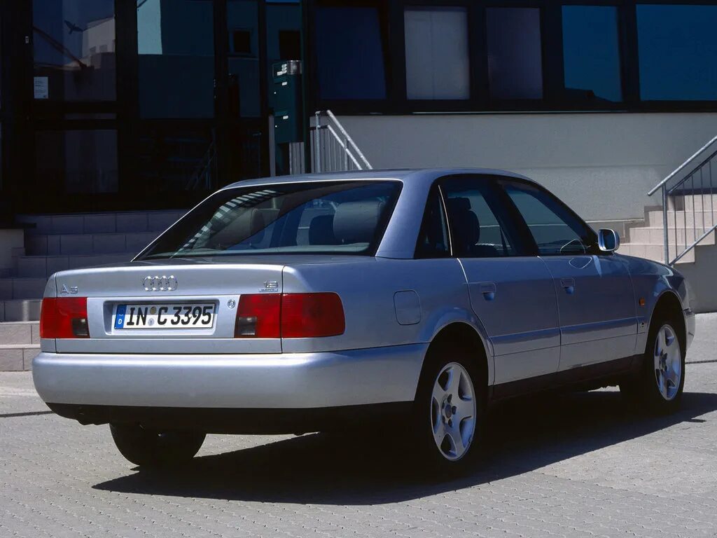 Купить кузов ауди а6. Audi a6 1994. Audi a6 c4 1994-1997. Audi a6 c4 1994. Ауди а6 1994.
