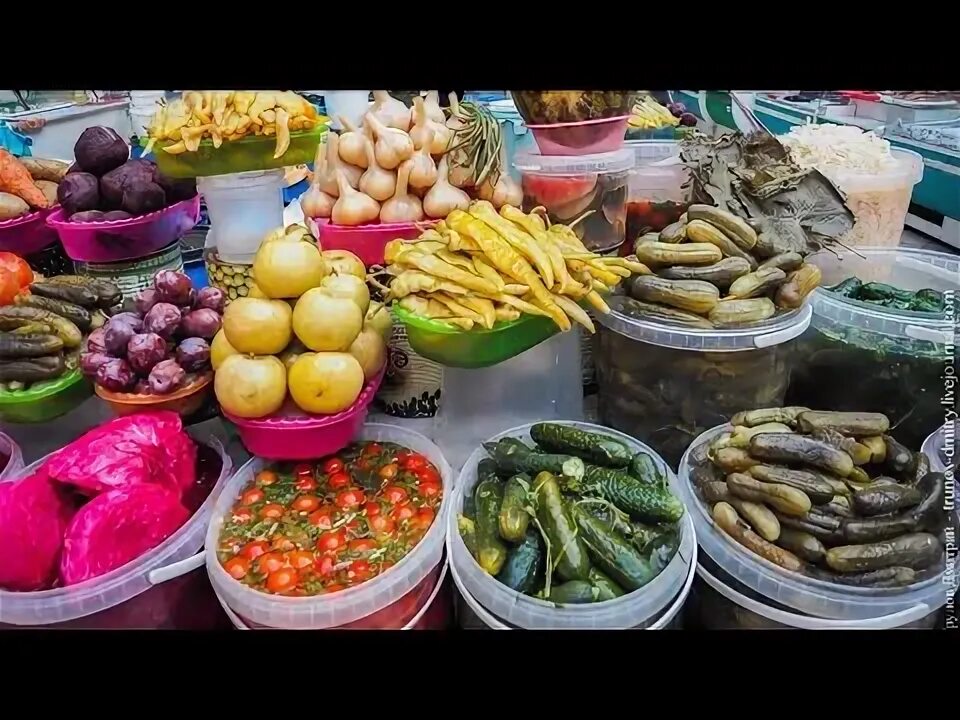 Сенной продуктовый рынок. Сенной рынок, краснодар, рашпилевская улица. Кооперативный рынок краснодар рестораны. Старый сенной рынок краснодар. Рынок краснодар продукты.