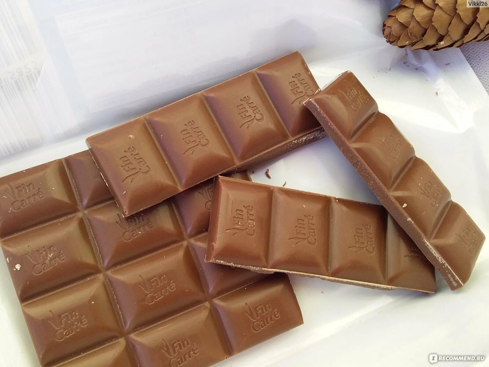 Фиолетовая шоколадка. Красивый шоколад. Шоколад необычной формы. Вкусные шоколадки. Последнюю шоколадку.