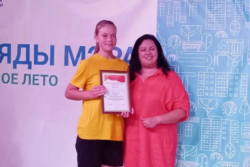 Типичный тобольск смартик. Типичный тобольск авария в тобольском кремле. Типичный тобольск смартик. Ротонда саратов. Табличка станция юных натуралистов.