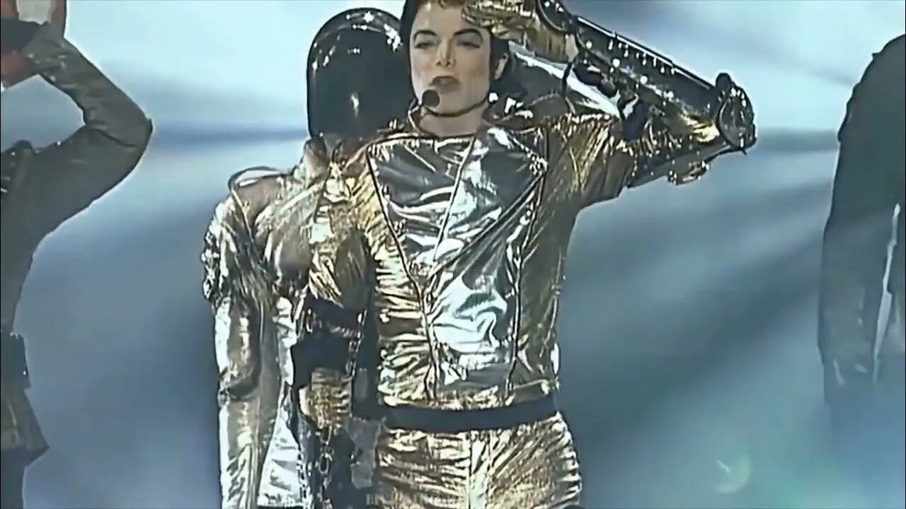 Песня майкла джексона they don t. Michael Jackson Munich 1997. М. Джексон «им наплевать на нас» (Michael Jackson – they don't Care about us), Мюнхен, 1997. Michael Jackson they don t Care about us Munich 1997.