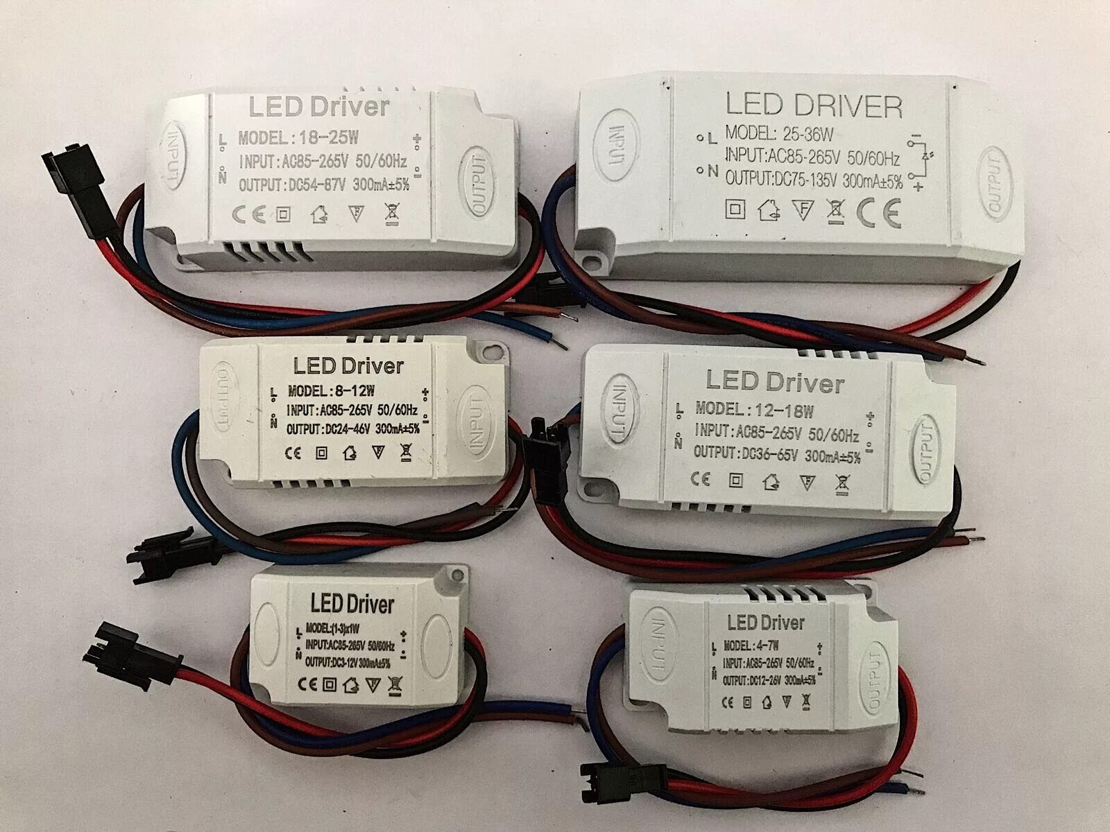 Трансформатор led 12v 300ma. Led Driver 18w 300ma. Драйвер светодиодов 3w 300ma 3-12v. Led Driver 36w 300ma.