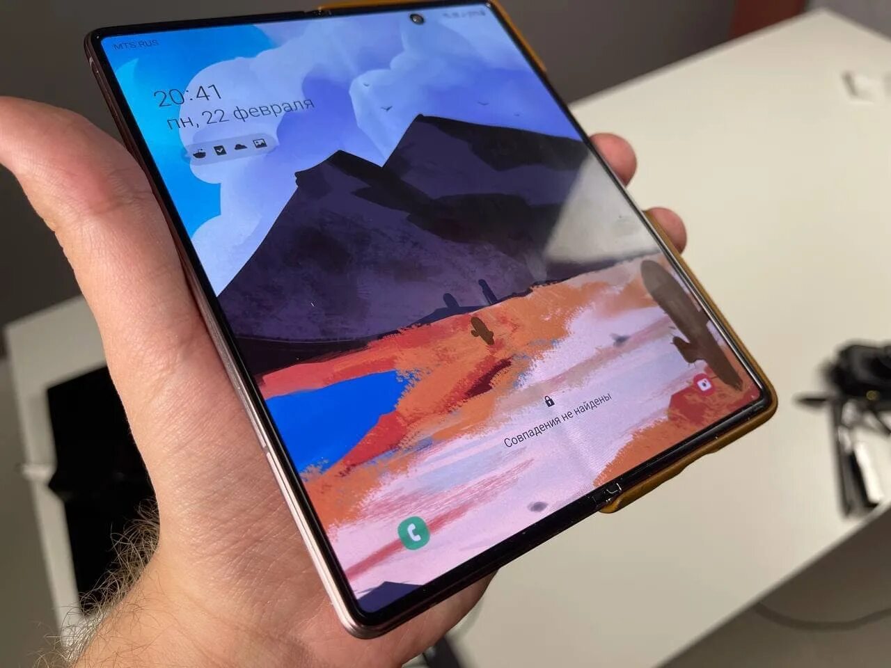 X mate. Huawei mate x2. раскладной huawei mate x2. складной хуавей mate x2. раскладной хуавей мате х 2.