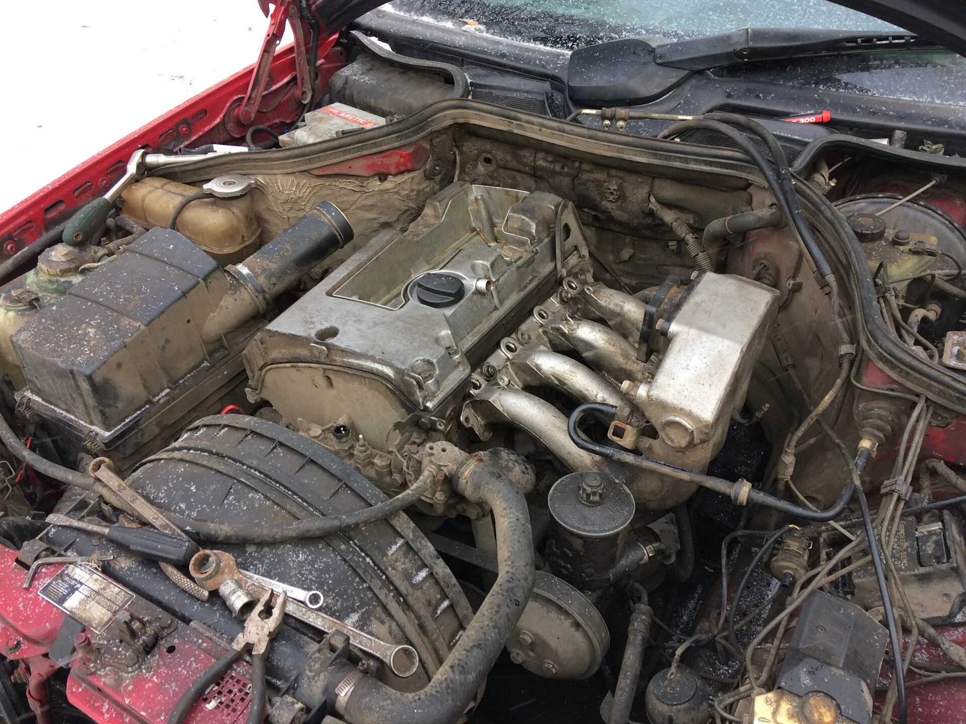 2. 124 мерседес 111 двигатель. Мотор мерседес 124 2. Розетка настенная влагозащищенная с крышкой 16 а, 2р+ре, ip68. 2.