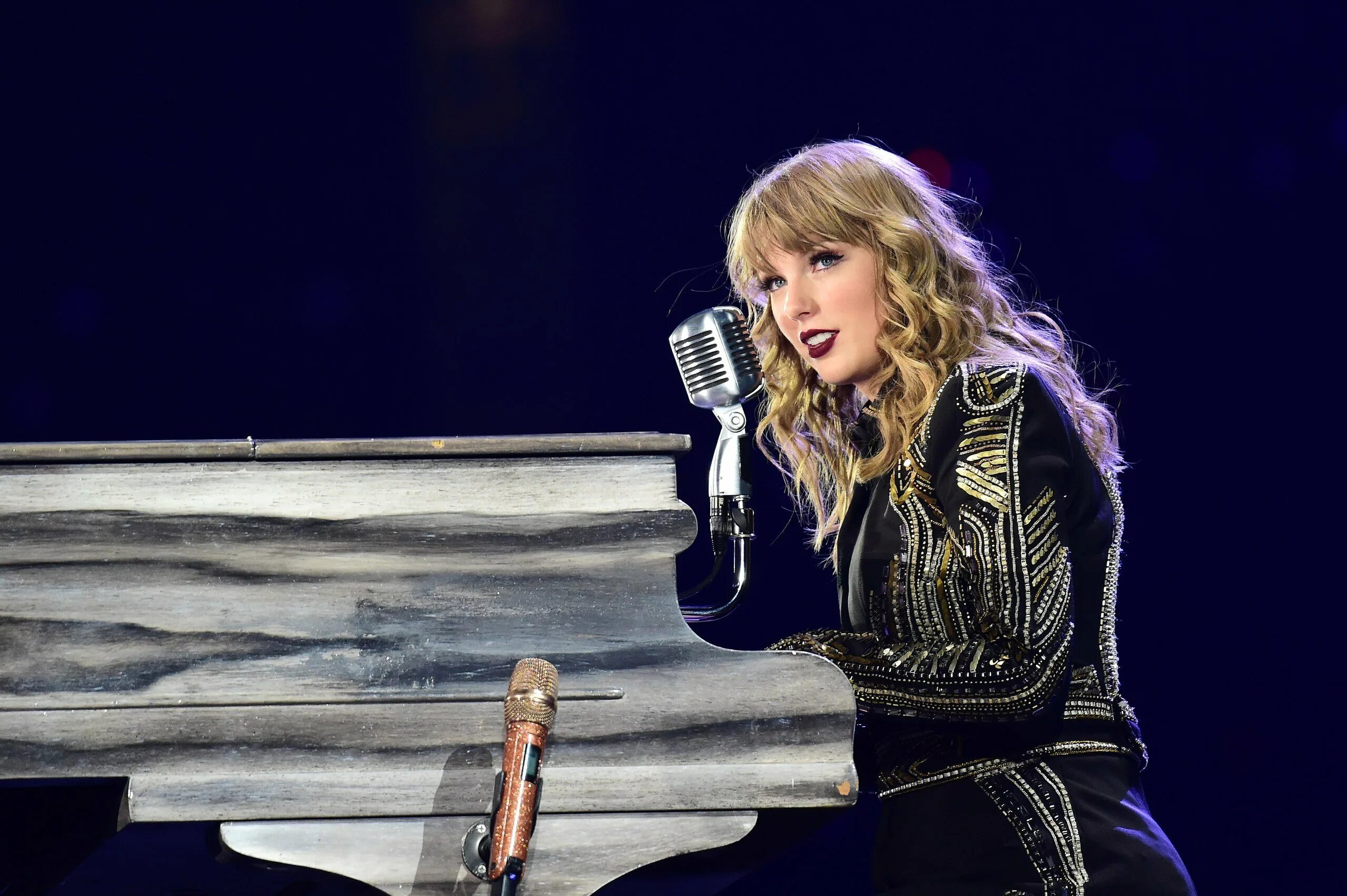 Taylor swift the eras tour dress. Тейлор свифт сейчас 2023. Taylor swift the eras tour. Taylor tour. Taylor tour.
