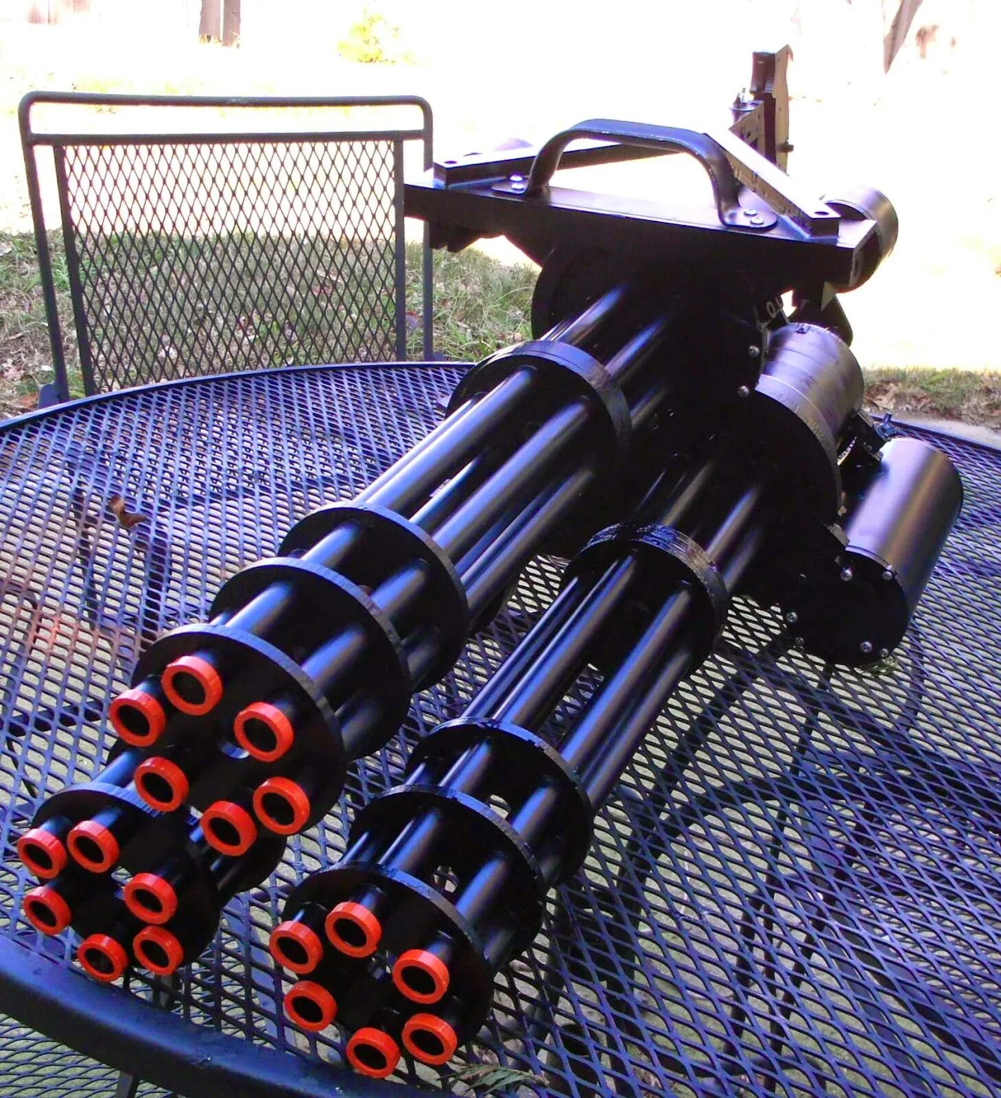 Сколько по времени заряжается миниган. M134 «миниган». m134 minigun калибр. миниган пулемет гатлинга. страйкбольный пулемёт м-134 миниган.