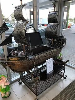 Метал корабль