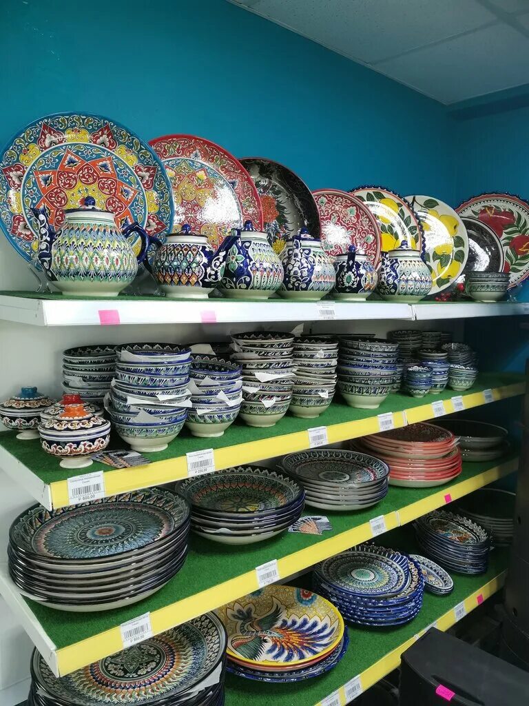 Фирменные знаки чугунных казанов. Казанов ижевск. Кухонные казаны в рязани. Чайник и пиалы набор цена иркутск 2022. Казаны логотип.